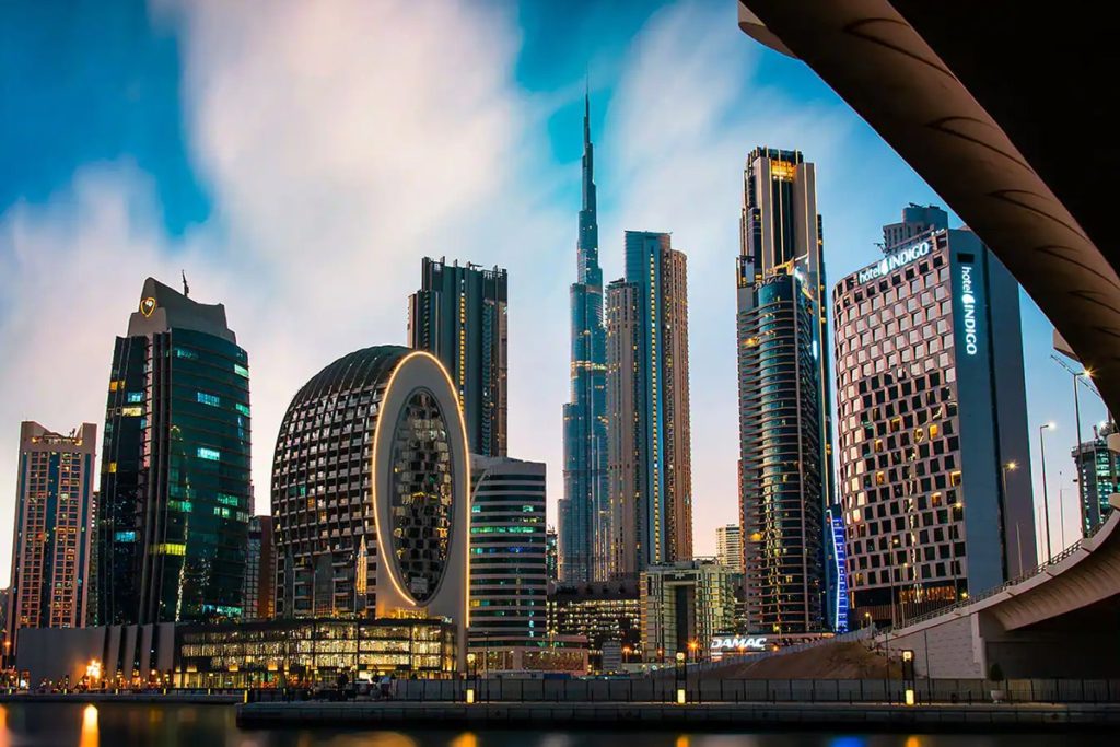 Dubai'deki Gayrimenkul Piyasası, Yeni Alıcıların Arazi Yatırımlarında Süper Yüksek Getiriler Hedeflemesiyle Yükselişte! 4 Business Bay