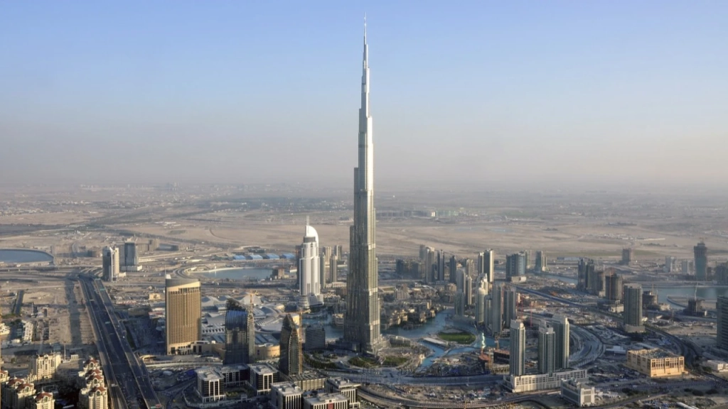 Dubai: Belirsizlikten Kaçışın Adresi 3 dubai detay HQho cover