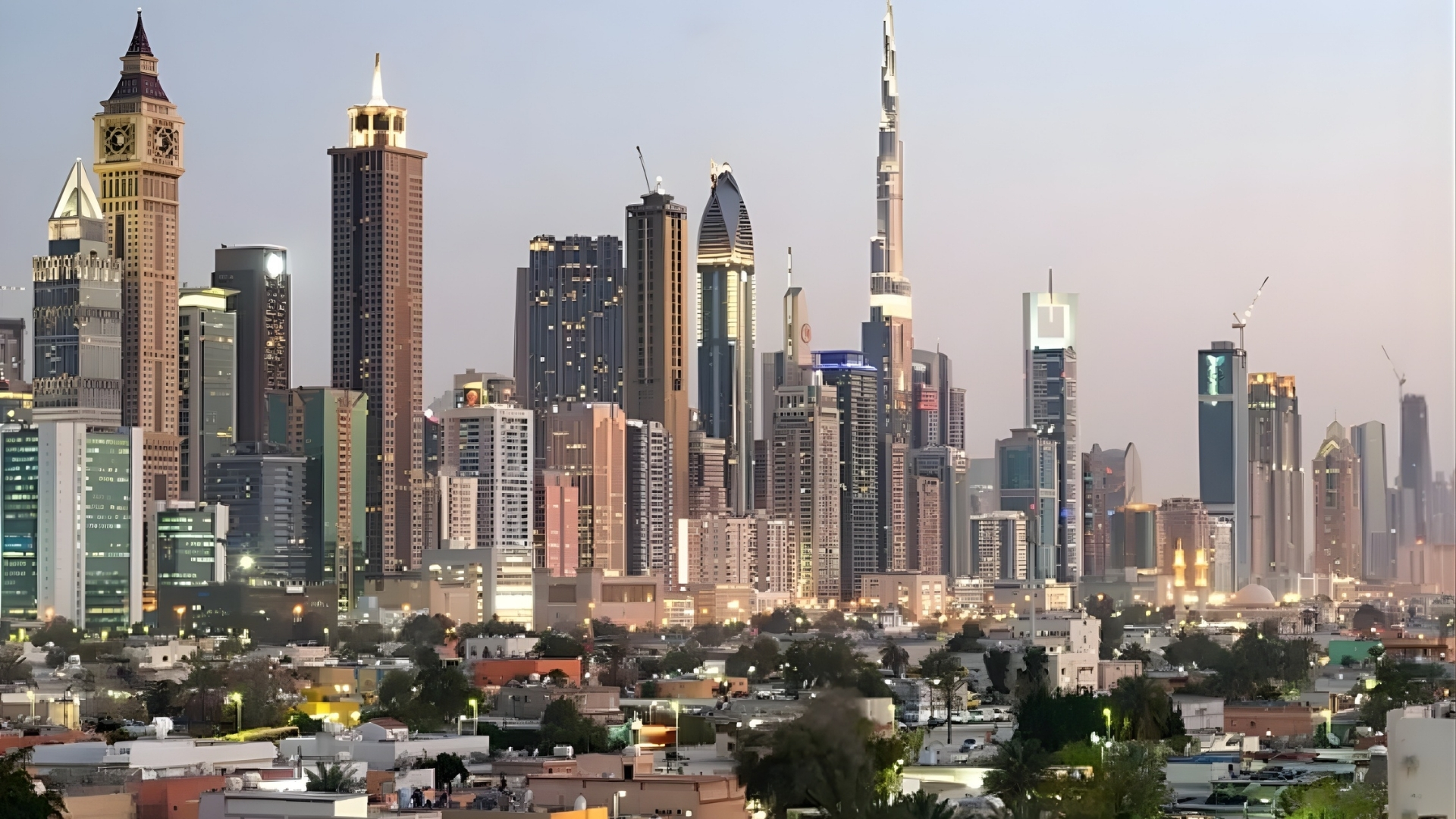 Dubai’de Gökdelenlerin Gölgesinde Saklı Mahalle Hayatı